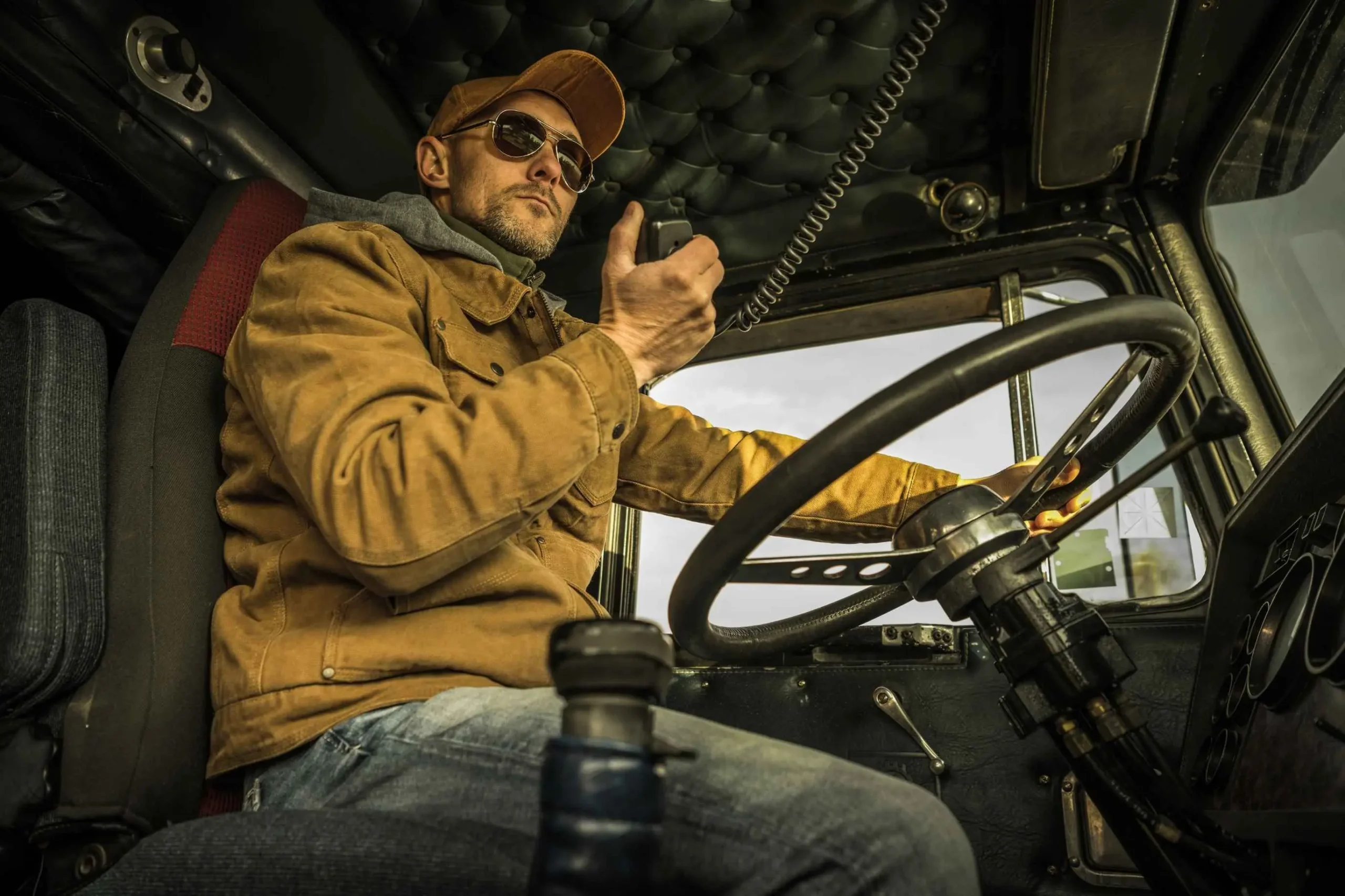 trucker using Diga-Talk+ 8700